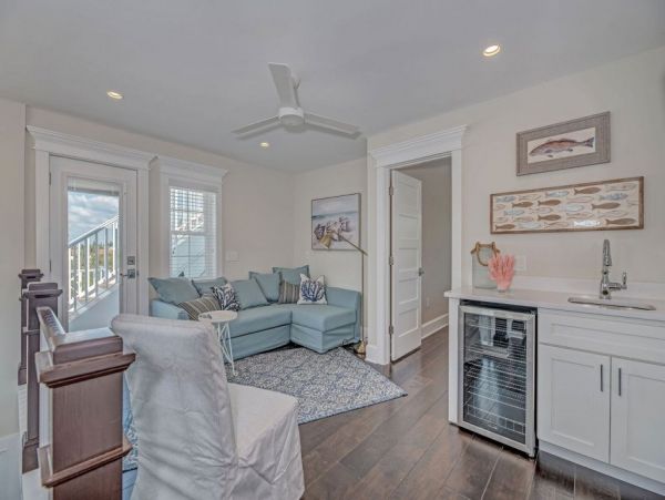 Anna Maria Four Bedroom Vacation Home Sleeps 10