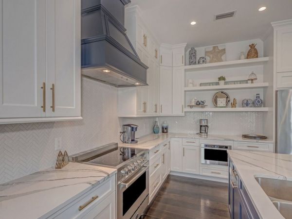 Anna Maria Four Bedroom Vacation Home Sleeps 10