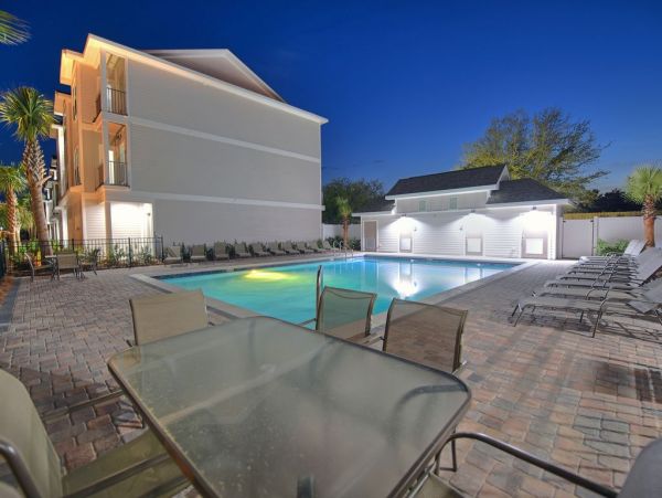 Miramar Five Bedroom Vacation Home Sleeps 14 Close to Beach