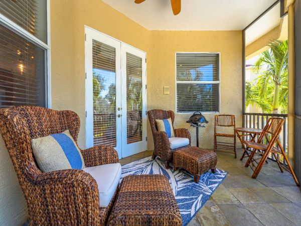 Short Walk to Beach from this Four Bedroom Condo in Siesta Key