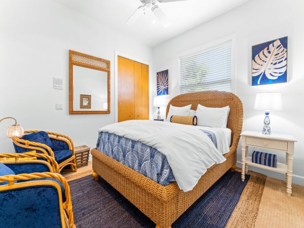 Short Walk to Beach from this Four Bedroom Condo in Siesta Key