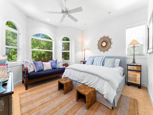 Short Walk to Beach from this Four Bedroom Condo in Siesta Key