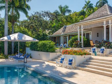 Spectacular Views of the Sea Staff, Pool, Luxury Villa.