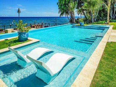 Ocean Front Vacation Rental Villa Steps to Beach Montego Bay