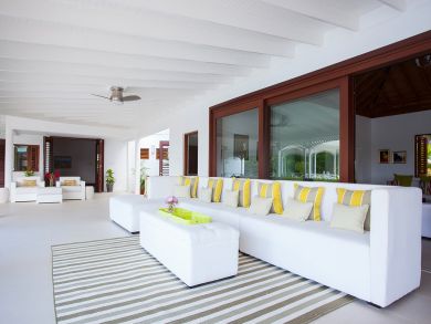 Family Friendly Spacious Five Bedroom Holiday Villa Jamaica