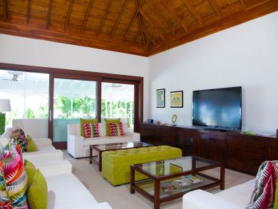Family Friendly Spacious Five Bedroom Holiday Villa Jamaica