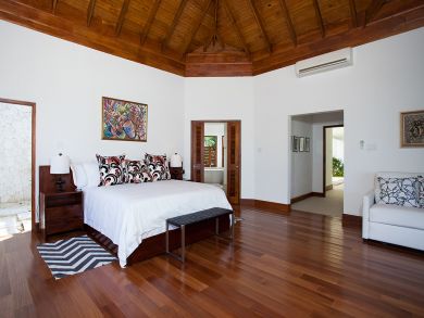 Family Friendly Spacious Five Bedroom Holiday Villa Jamaica