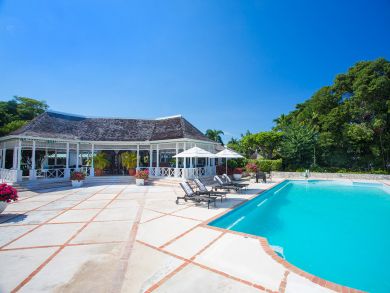 Seven (7) Bedrooms Luxury Villa, Sea Views Helicopter Pad