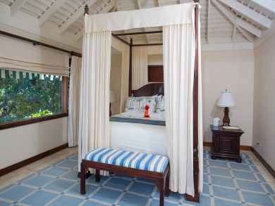 Seven (7) Bedrooms Luxury Villa, Sea Views Helicopter Pad