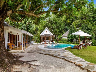 A Great Jamaica Family Holiday Villa At the Waters Edge