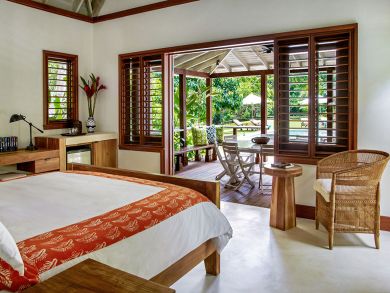 A Great Jamaica Family Holiday Villa At the Waters Edge