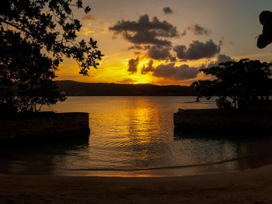Beachfront Caribbean Vacation Villa
