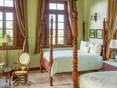 Jamaica Luxury Vacation Home 6 Bedrooms Sleeps 12 Guests