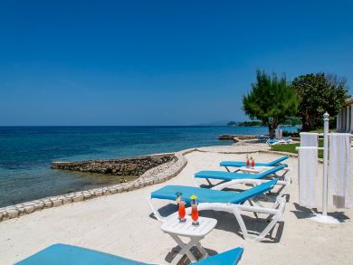 Montego Bay Waterfront Villa 7 Bedrooms Sleeps 14 - Pool