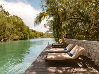 Great Value Two Bedroom Villa Sleeps 4 Short Walk to Beach