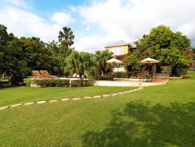 Beachfront Estate in Whitehouse Jamaica - Caribbean Sea View