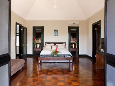 Luxury Montego Bay Vacation Villa with Guest House Sleeps 18
