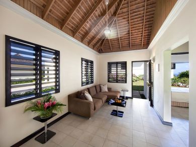 Luxury Montego Bay Vacation Villa with Guest House Sleeps 18