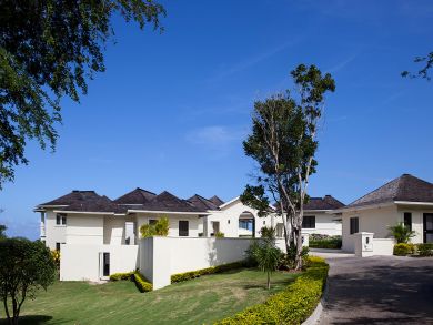 Luxury Montego Bay Vacation Villa with Guest House Sleeps 18