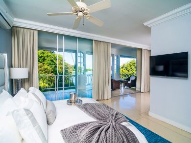 Ocho Rios 8 Bedroom Luxury Jamaica  Vacation Villa Sleeps 16