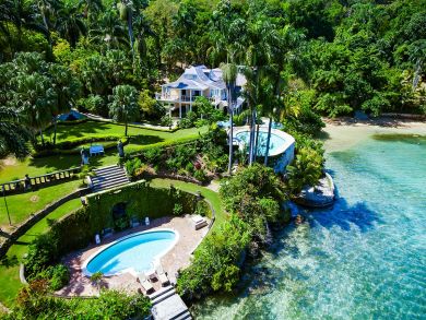 Ocho Rios 8 Bedroom Luxury Jamaica  Vacation Villa Sleeps 16