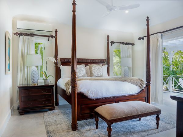 Jamaica Luxury 9-Bedroom Luxury Vacation Villa Private Beach