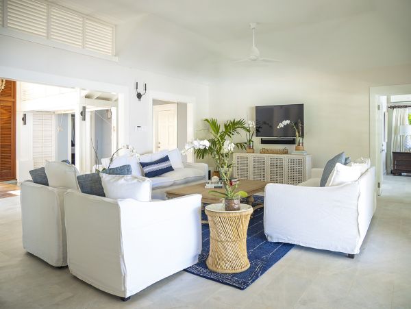 Jamaica Luxury 9-Bedroom Luxury Vacation Villa Private Beach