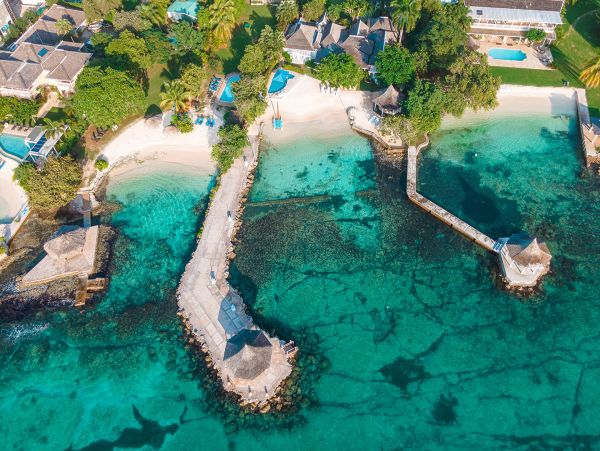 Jamaica Luxury 9-Bedroom Luxury Vacation Villa Private Beach