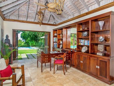 Sandy Bay Luxury Villa Pool Beach