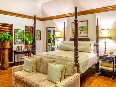 Sandy Bay Luxury Villa Pool Beach