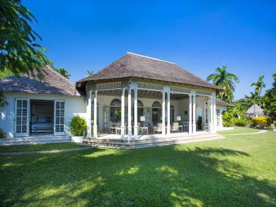 Jamaica Vacation Villa On Coconut Plantation.