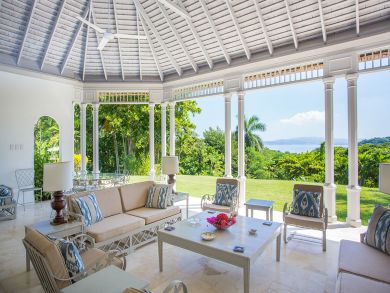 Jamaica Vacation Villa On Coconut Plantation.