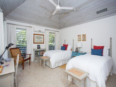 Jamaica Vacation Villa On Coconut Plantation.