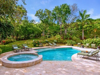 Montego Bay Luxury A Great Home with Media Room Hot Tub Pool