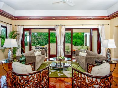 Montego Bay Luxury A Great Home with Media Room Hot Tub Pool