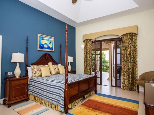 Twelve Bedroom Luxury Vacation Villa in Jamaica Sleeps 24