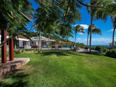 St. Barts Home 897840