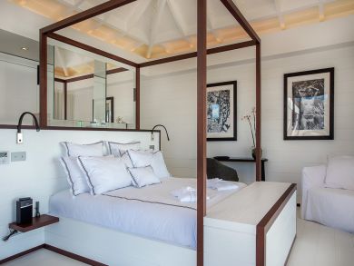 St. Barts Home 897840