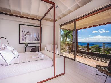 St. Barts Home 897840