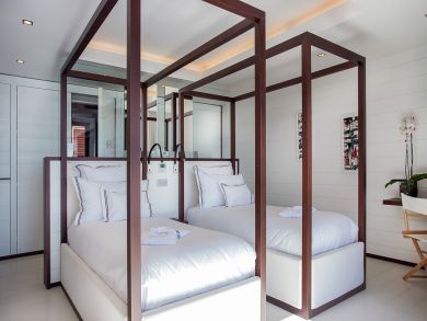 St. Barts Home 897840