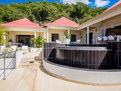 St. Barts Home 897841