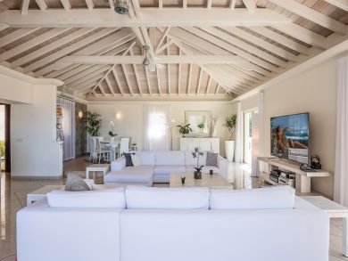 St. Barts Home 897841