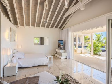 St. Barts Home 897841