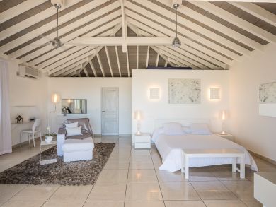 St. Barts Home 897841