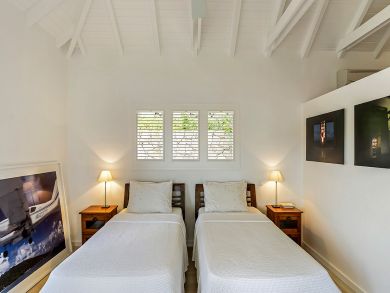 St. Barts Home 897844