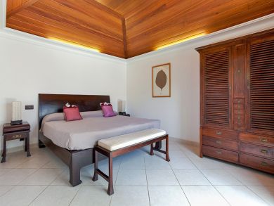 St. Barts Home 897845
