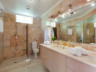 St. Barts Home 897845