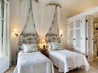 St. Barts Home 897849