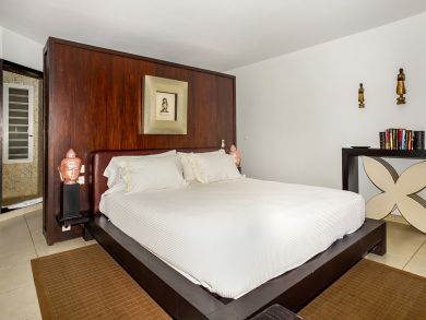 St. Barts Home 897860
