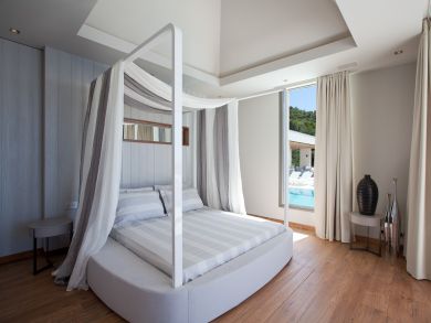 ST. BARTS 5 BEDROOM VILLA BEACH ACCESS